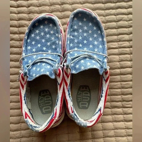 HEY DUDE WALLY YOUTH PATRIOTIC‎ YOUTH SHOES SIZE Y2-L3 EUC SUPER COOL SHOES - Picture 8 of 16